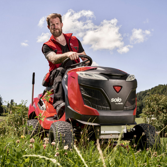Záhradný traktor SOLO by AL-KO T 18-93.4 HD-A V2 Comfort
