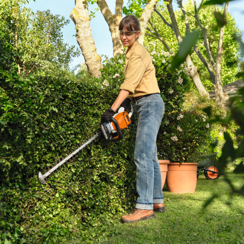 Akumulátorové nožnice STIHL HSA 60, SET S 1X AK 10 + AL 101