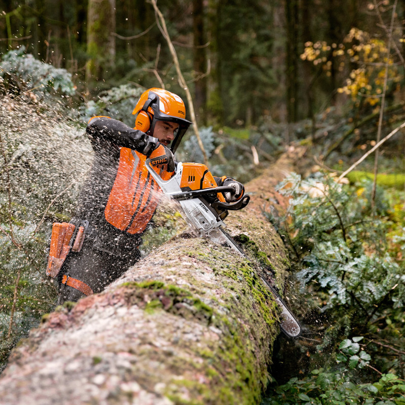 Motorová píla STIHL MS 500i Motorová píla STIHL MS 500i