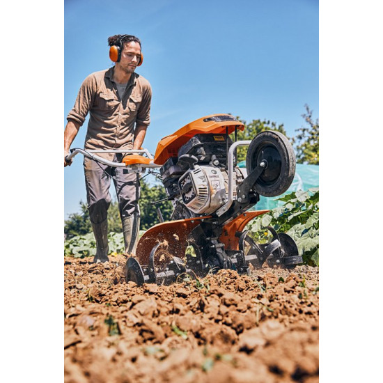 Motorový kultivátor STIHL MH 600