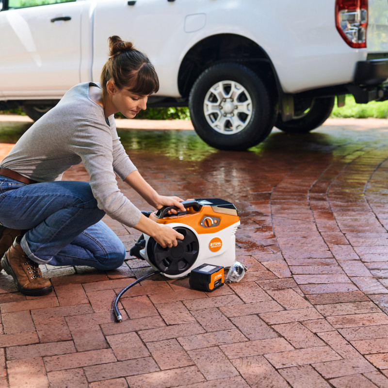 Akumulátorový vysokotlakový čistič STIHL REA 60 set s 2 x AK 30 S