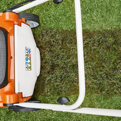 Akumulátorový vertikutátor STIHL RLA 240, len stroj Akumulátorový vertikutátor STIHL RLA 240, len stroj