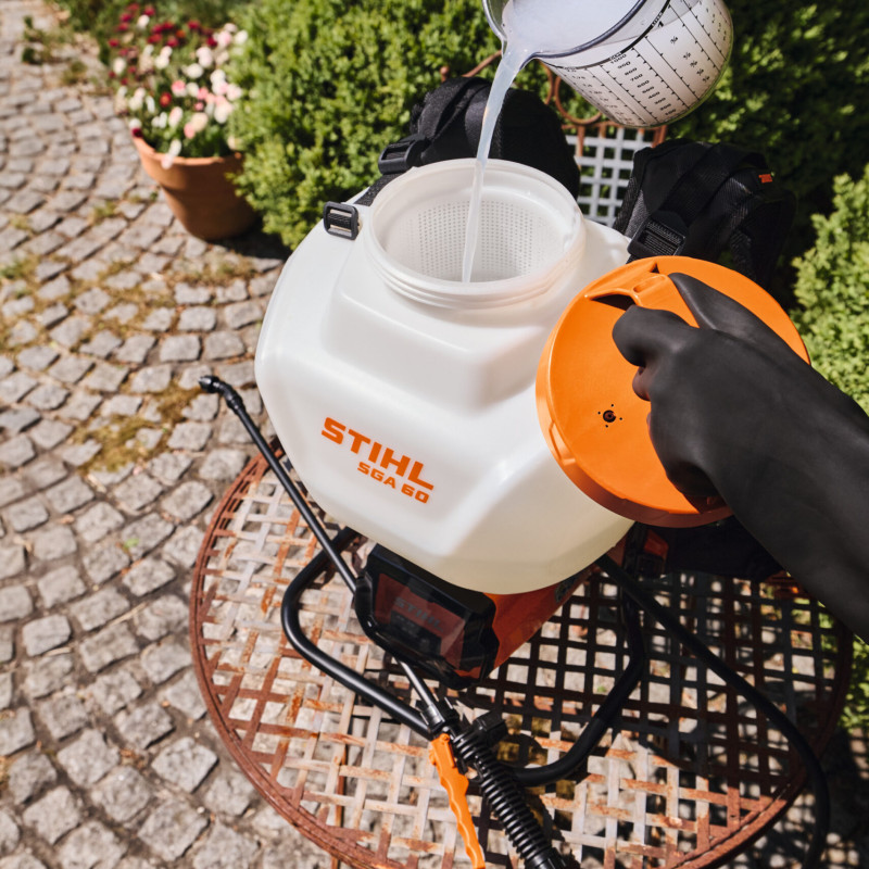 Akumulátorový postrekovač STIHL SGA 60 set s 2 x AK 10 + AL 101