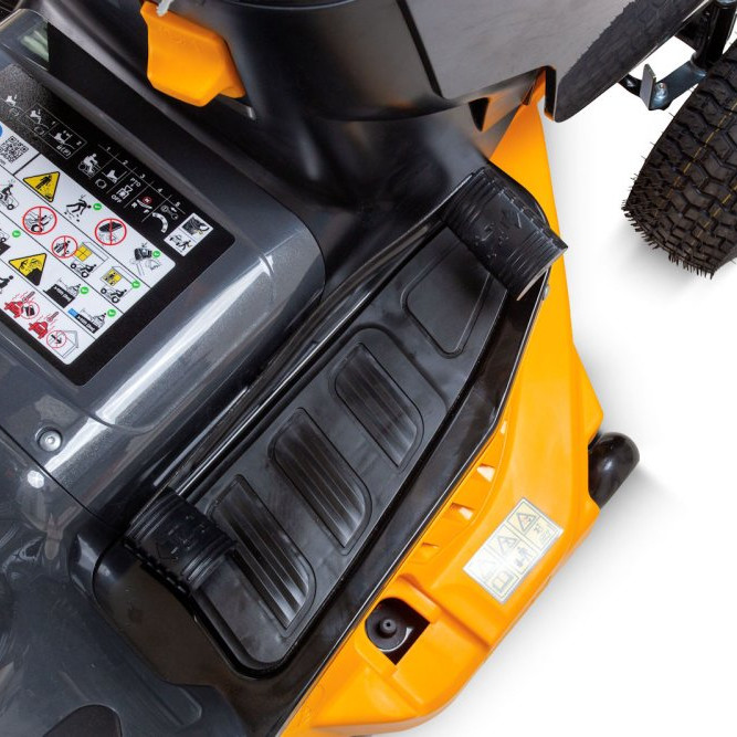 Záhradný traktor CubCadet LT2 R92