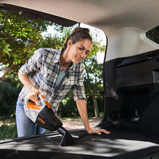 Akumulátorový vysávač STIHL SEA 20 SET